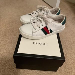 Gucci shoes